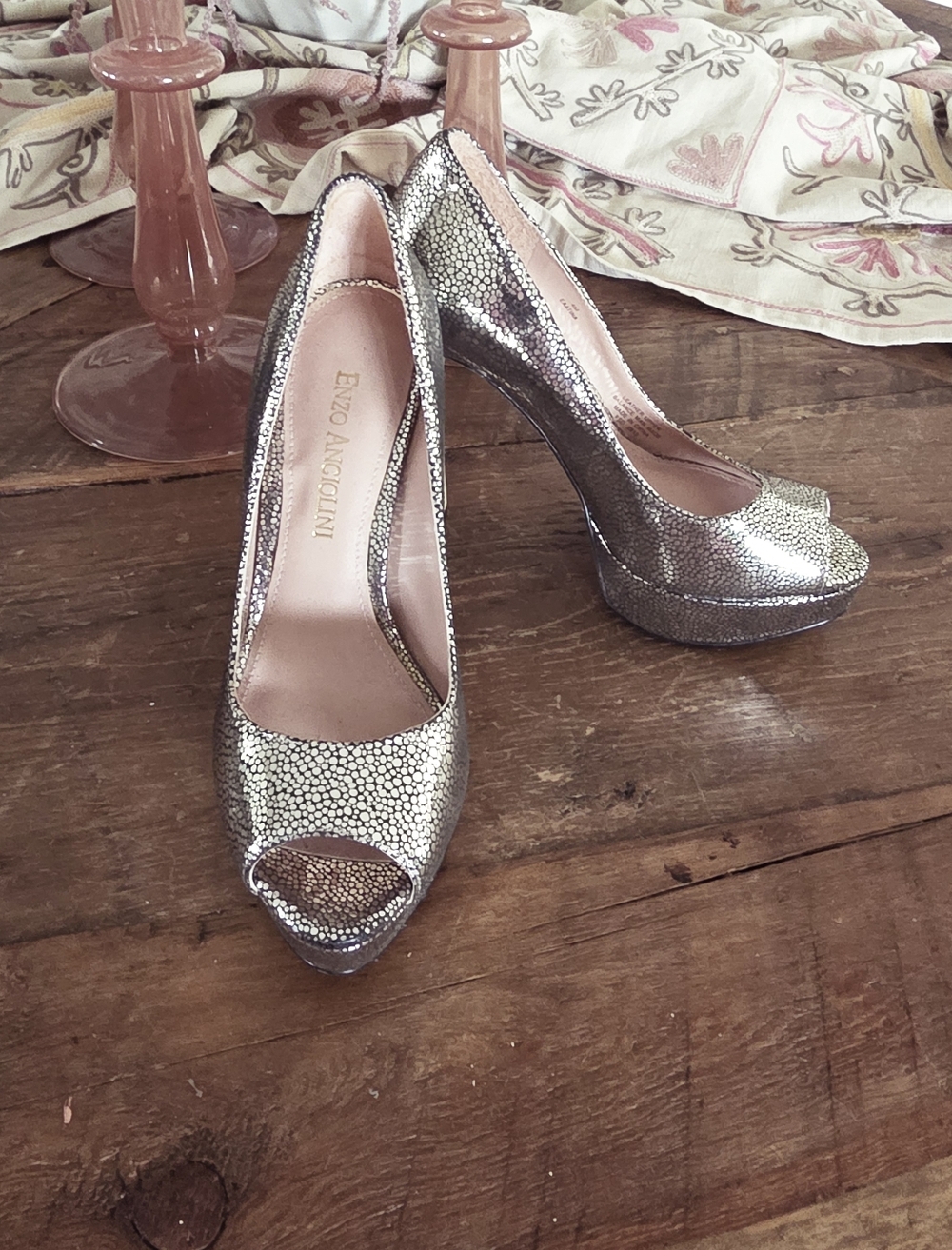 Enzo Angiolini Silver Metallic Peep-Toe Platform Pumps